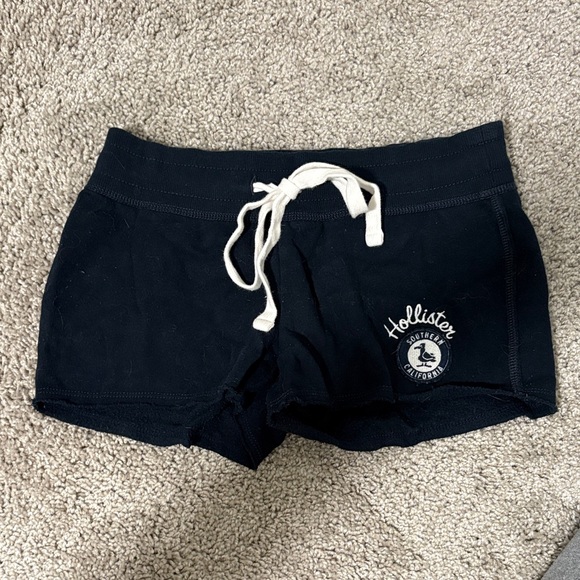 Hollister Women's Navy Athletic Shorts - Picture 1 of 3